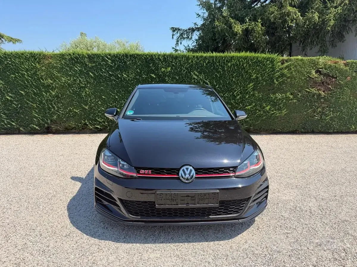 Usata VW Golf VII GTI 245 CV (180 kW) 2019 Nero Berlina
