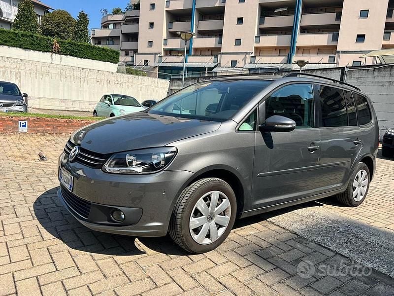 Usata VW Touran 150 CV (110 kW) 2014 Grigio Monovolume