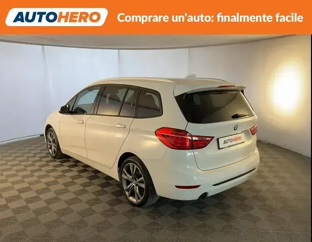 Usata BMW 216 Gran Tourer Sport Line 116 CV (85 kW) 2015 Bianco Monovolume