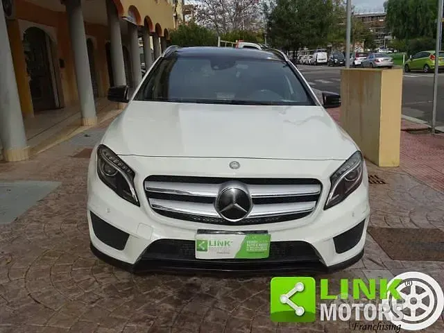 Begagnad Mercedes GLA220 Premium 170 HK (125 kW) 2014 Vit SUV