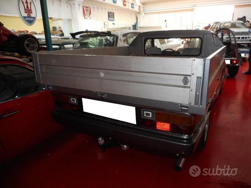 Usata Fiat Argenta 90 CV (66 kW) 1985 Grigio Berlina