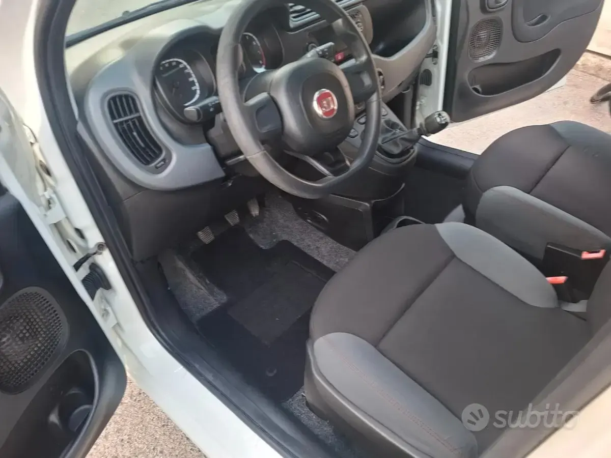 Usata Fiat Panda Easy 69 CV (50 kW) 2019 Bianco Utilitaria