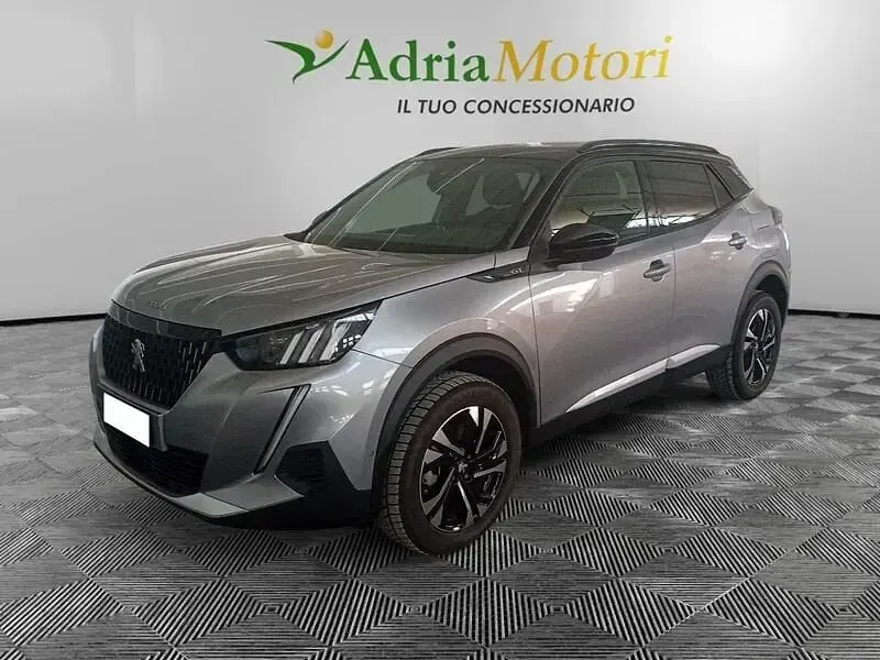 Usata Peugeot 2008 GT 131 CV (96 kW) 2023 SUV