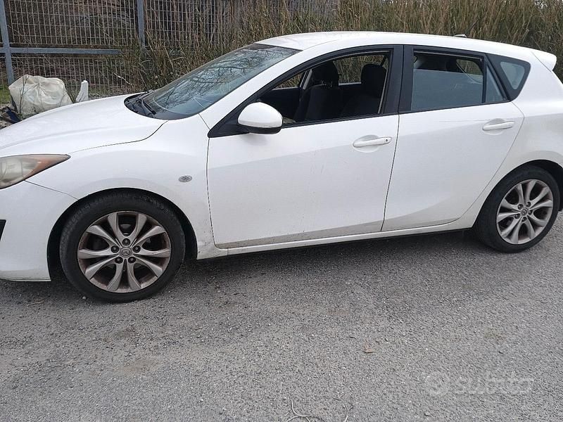 Usata Mazda 3 109 CV (80 kW) 2009 Bianco Berlina