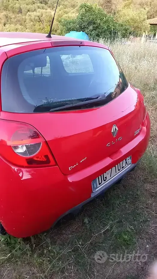 Usata Renault Clio II R.S. 200 CV (147 kW) 2007 Rosso Berlina