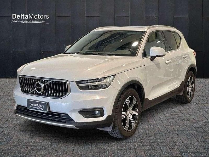 Grigio chiaro metallizzato Usata 2020 Volvo XC40 Inscription SUV | 24.500 € (Cara) - Immagine 1/4