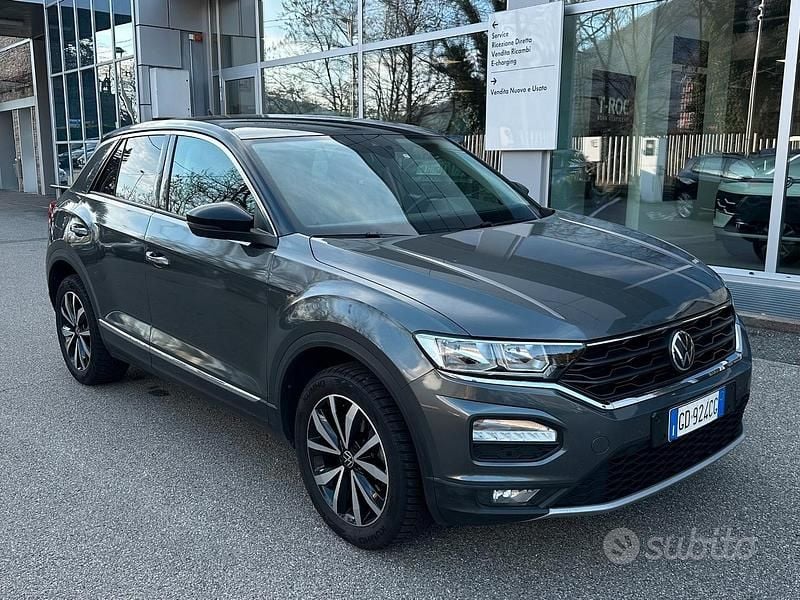 Usata VW T-Roc Business 110 CV (80 kW) 2021 Grigio SUV