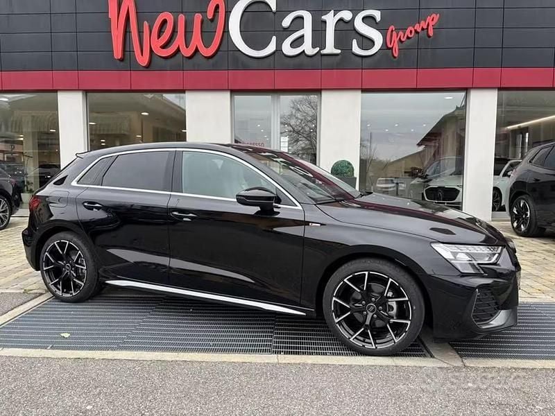 Nuova Audi A3 S-Line 150 CV (110 kW) 2025 Nero Berlina