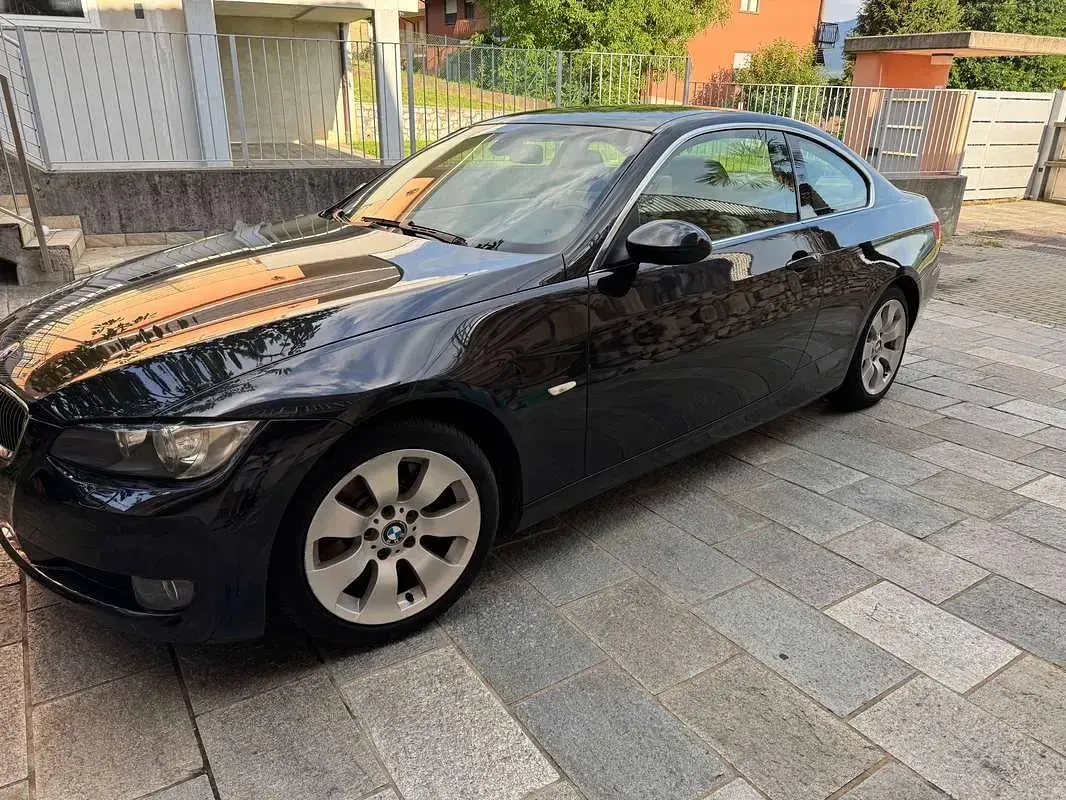 Usata BMW 330 231 CV (169 kW) 2007 Nero Coupé