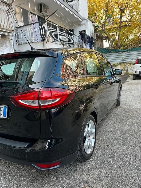 Usata Ford C-MAX 120 CV (88 kW) 2015 Nero Monovolume