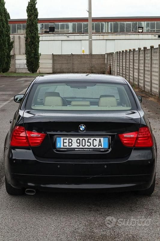 Usata BMW 316 116 CV (85 kW) 2009 Nero Berlina