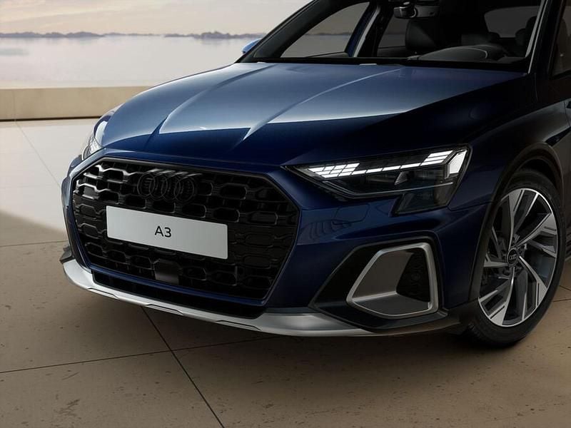 Nouvelle Audi A3 Advanced 150 ch (110 kW) 2026 Bleue Berline