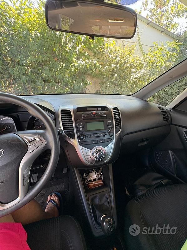 Usata Hyundai ix20 90 CV (66 kW) 2014 Bianco Utilitaria