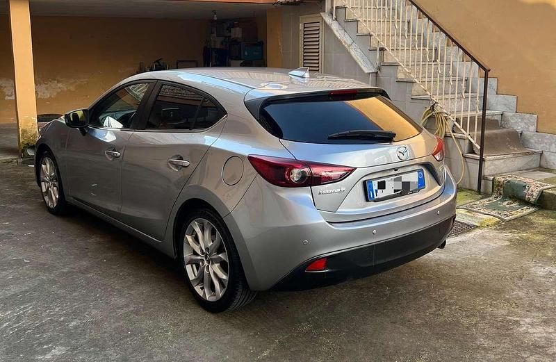 Occasion Mazda 3 Exceed 105 ch (77 kW) 2016 Gris Berline