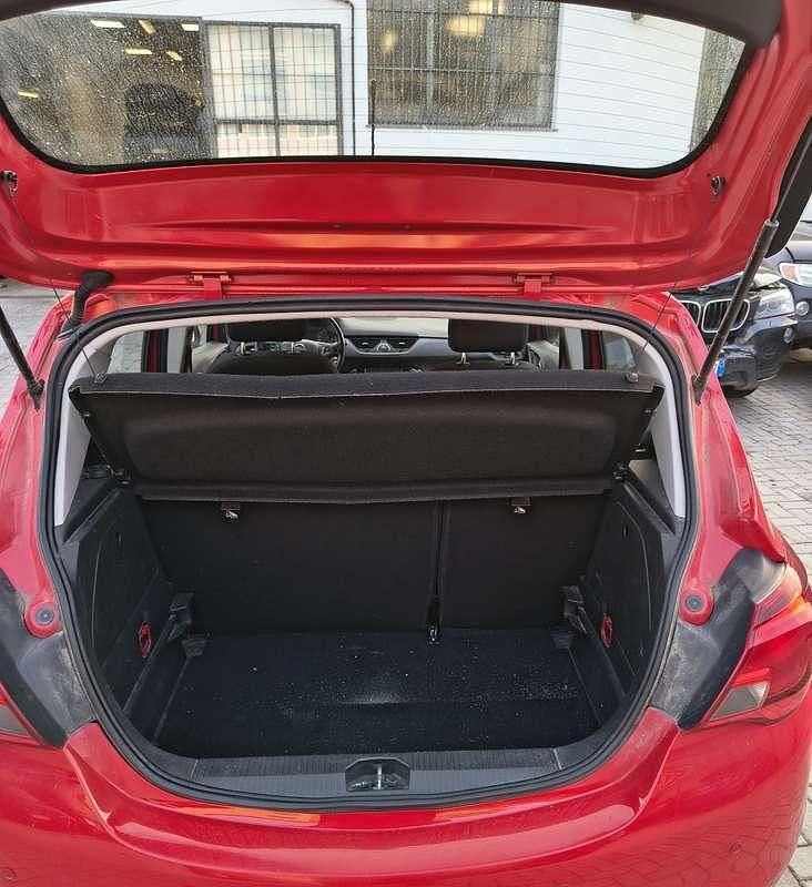 Usata 2016 Opel Corsa Cosmo Tre volumi | 3500 € (Super prezzo) - Immagine 1/4