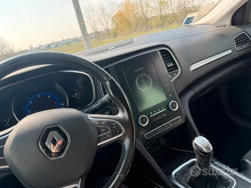 Usata Renault Mégane IV Bose Edition 110 CV (80 kW) 2017 Blu Berlina