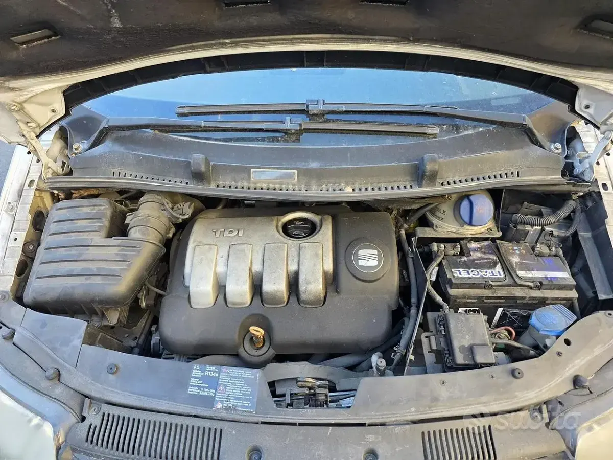 Usata Seat Alhambra 130 CV (95 kW) 2005 Bianco Monovolume
