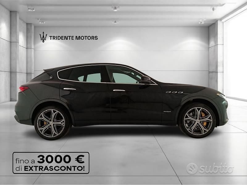 Usata Maserati Levante 250 CV (183 kW) 2020 Nero SUV