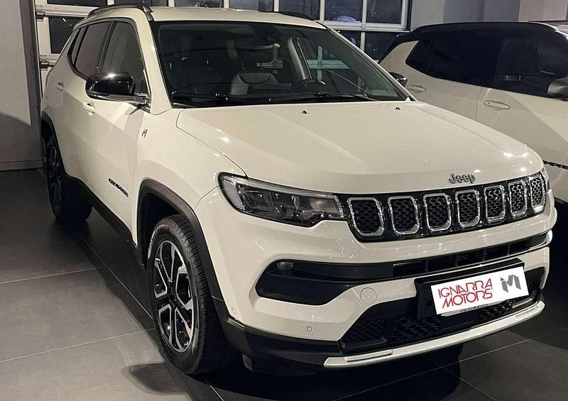 Bianco Usata 2021 Jeep Compass Limited SUV | 16.500 € (Buon prezzo) - Immagine 1/4