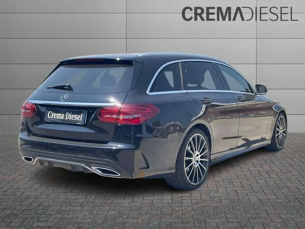 Usata Mercedes C220 Premium 194 CV (142 kW) 2019 Nero Station wagon