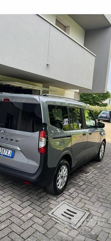 Usata Ford Courier 2025 Grigio Monovolume