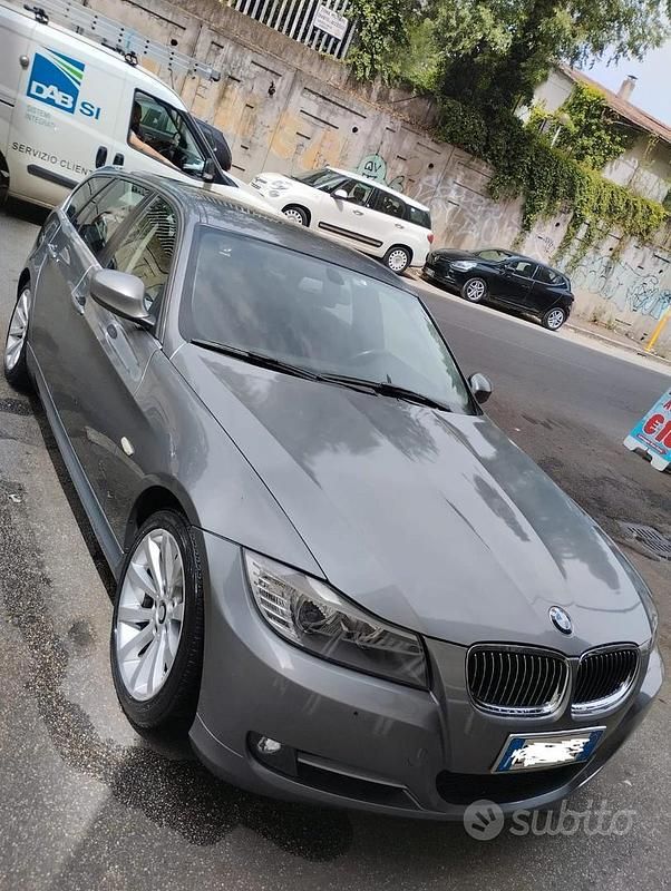 Usata BMW 318 2012 Grigio Station wagon
