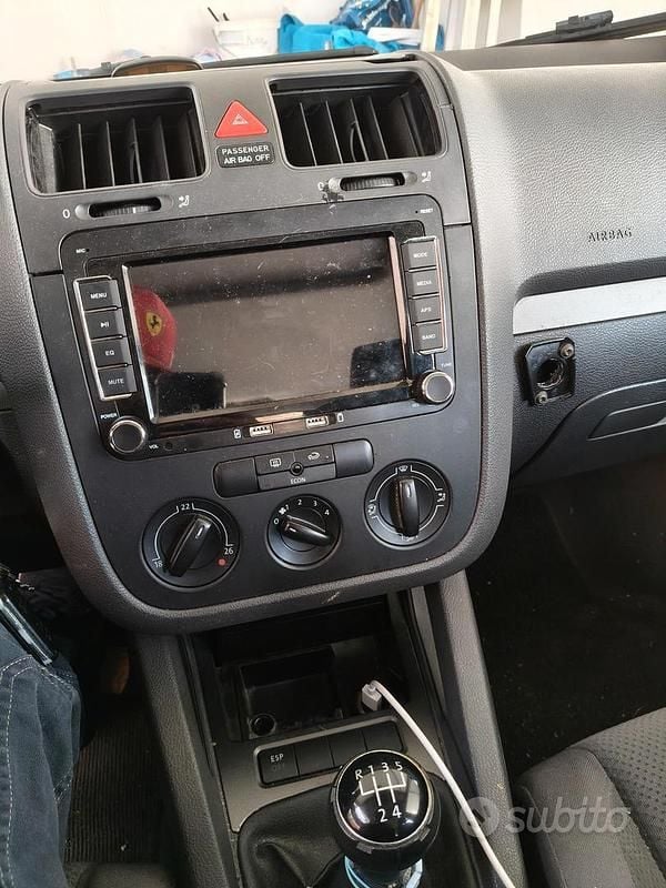 Usata VW Golf V 75 CV (55 kW) 2004 Grigio Berlina