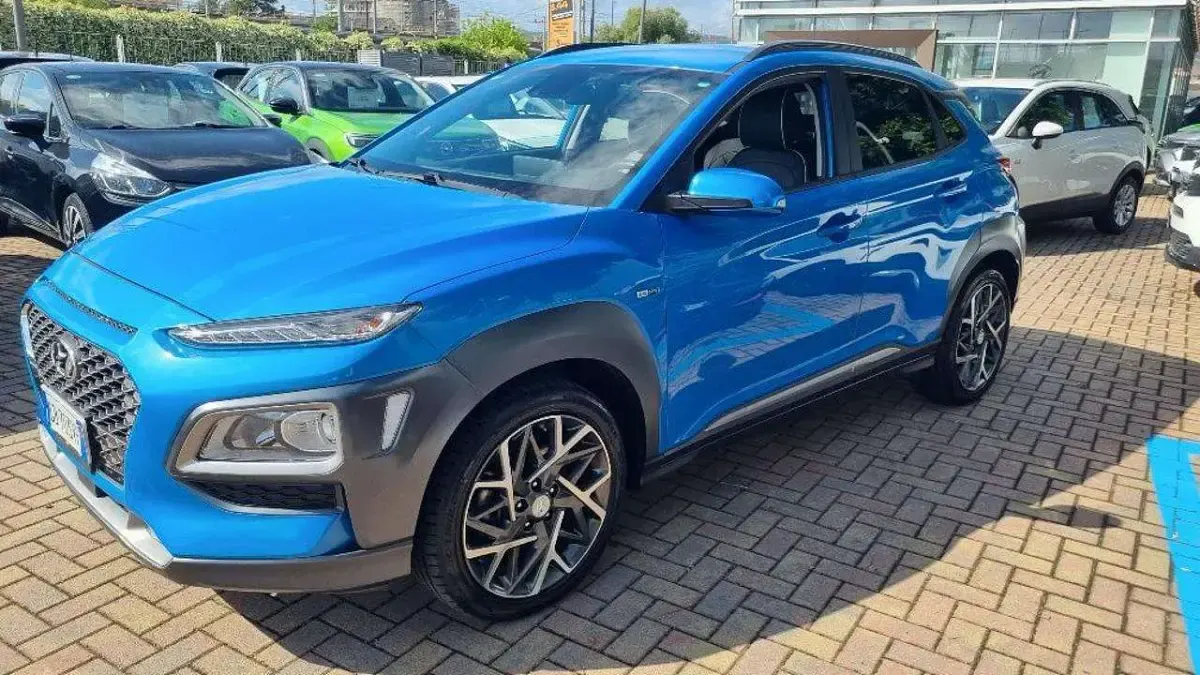 Usata Hyundai Kona XPrime 105 CV (77 kW) 2020 Azzurro SUV