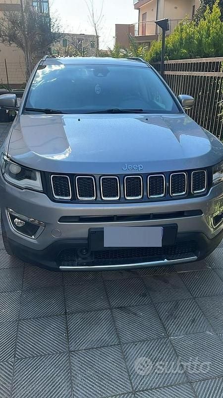 Usata Jeep Compass 170 CV (125 kW) 2017 Grigio SUV