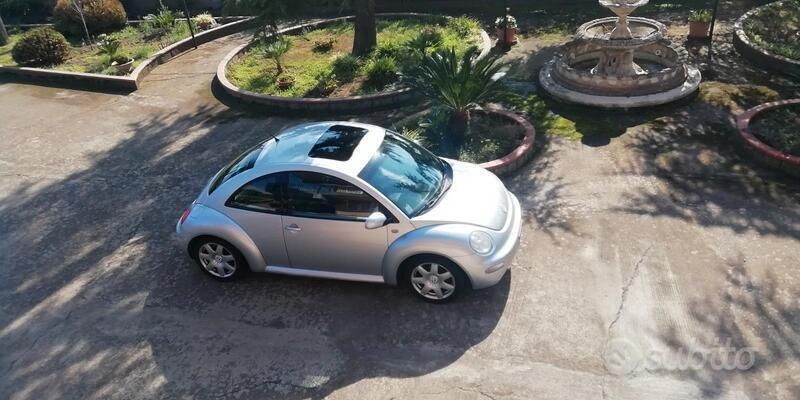 Usata 2001 VW Beetle Tre volumi | 5500 € (Buon prezzo) - Immagine 1/4