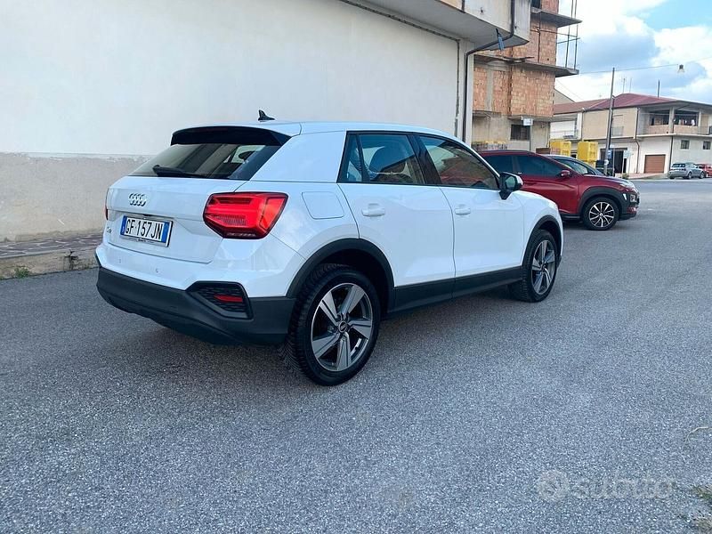 Usata Audi Q2 Admired 116 CV (85 kW) 2021 Bianco SUV