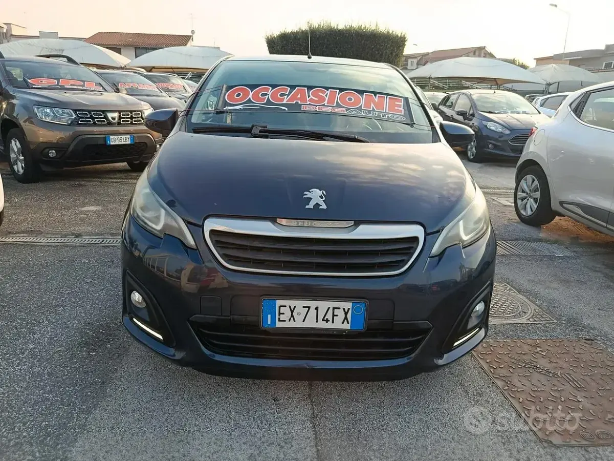 Usata Peugeot 108 Active 69 CV (50 kW) 2015 Nero Berlina