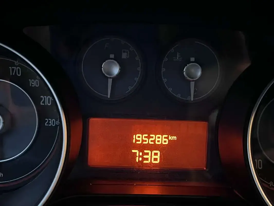 Usata Fiat Punto Lounge 75 CV (55 kW) 2015 Utilitaria