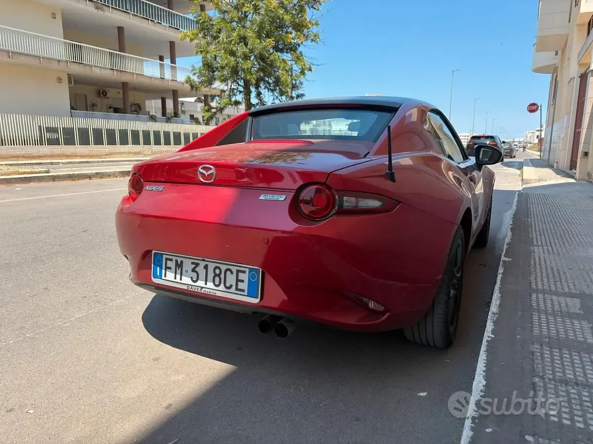 Usata Mazda MX5 132 CV (97 kW) 2018 Rosso Cabrio