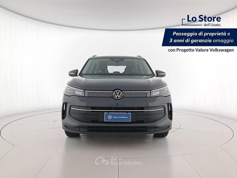 Gebraucht VW Tiguan Life 150 PS (110 kW) 2025 Grau SUV