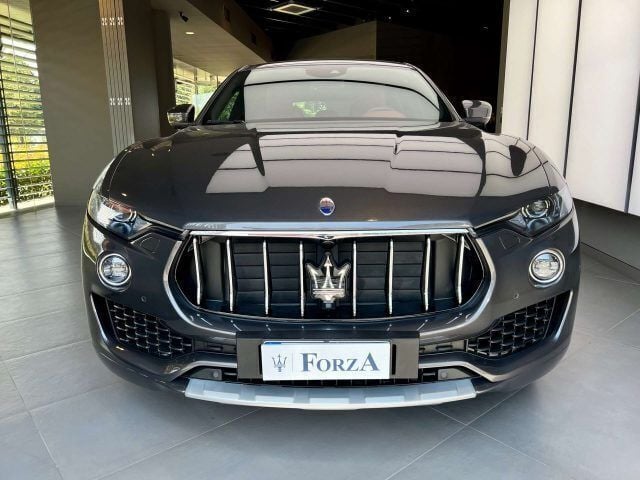 Usata Maserati Levante 430 CV (316 kW) 2017 Grigio SUV