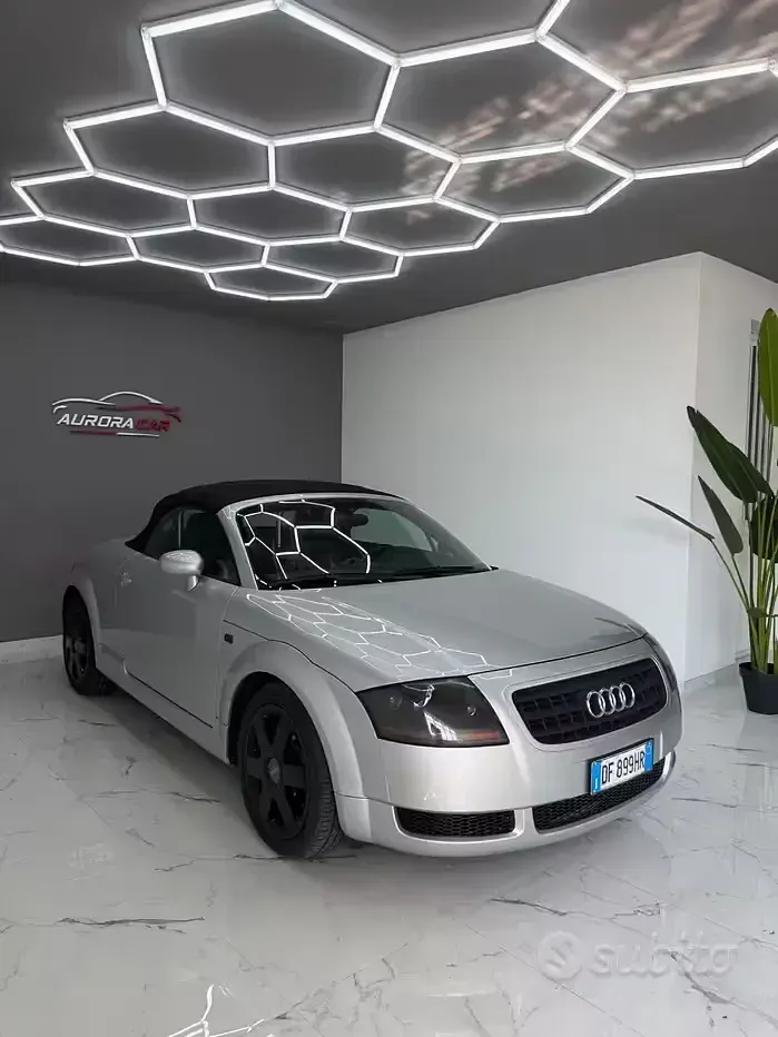 Usata Audi TT Roadster Prestige 150 CV (110 kW) 2003 Grigio Cabrio