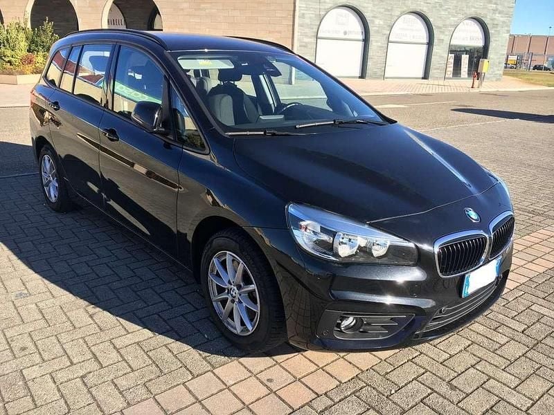 Usata BMW 218 Gran Tourer Advantage 150 CV (110 kW) 2017 Nero Monovolume