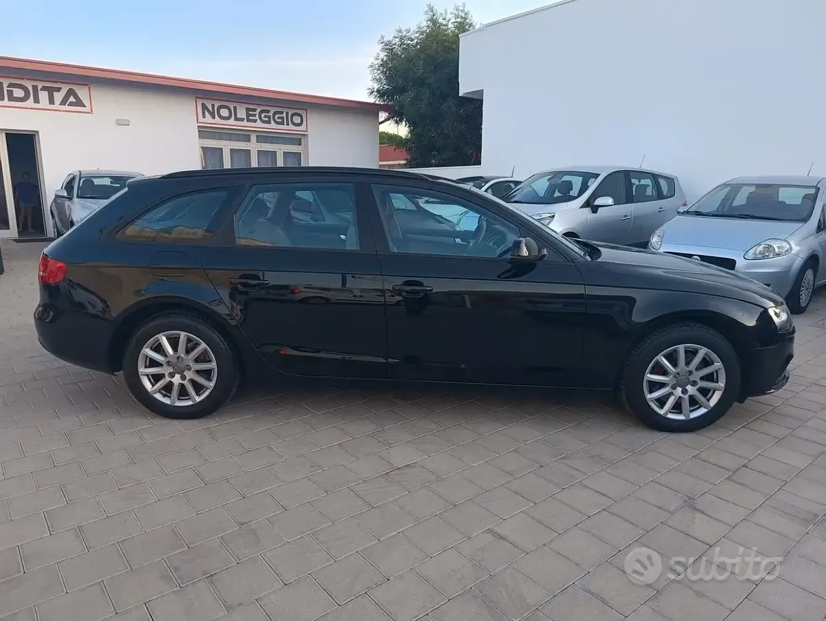 Usata Audi A4 150 CV (110 kW) 2014 Nero Station wagon