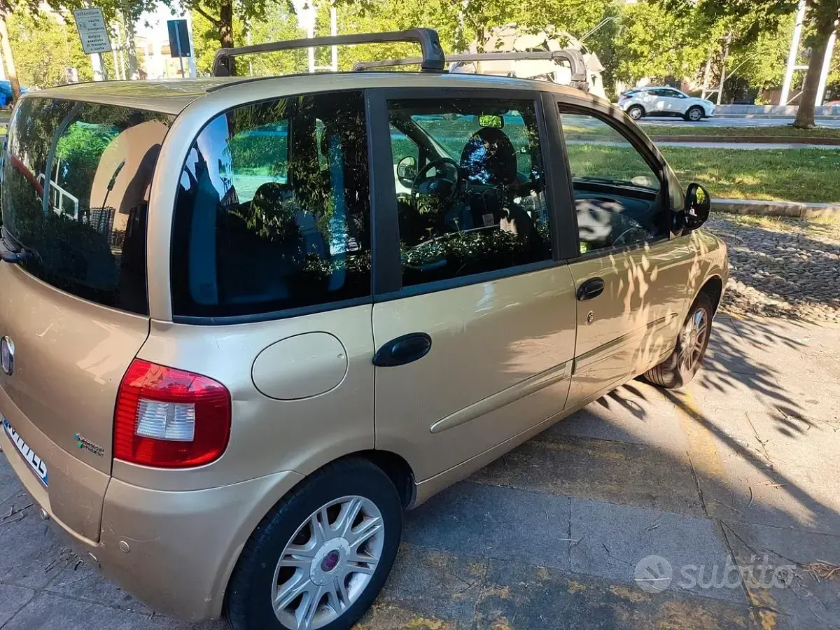 Usata Fiat Multipla Dynamic 103 CV (75 kW) 2008 Marrone Monovolume