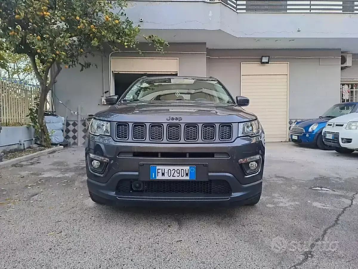 Usata Jeep Compass Night Eagle 120 CV (88 kW) 2019 Grigio SUV