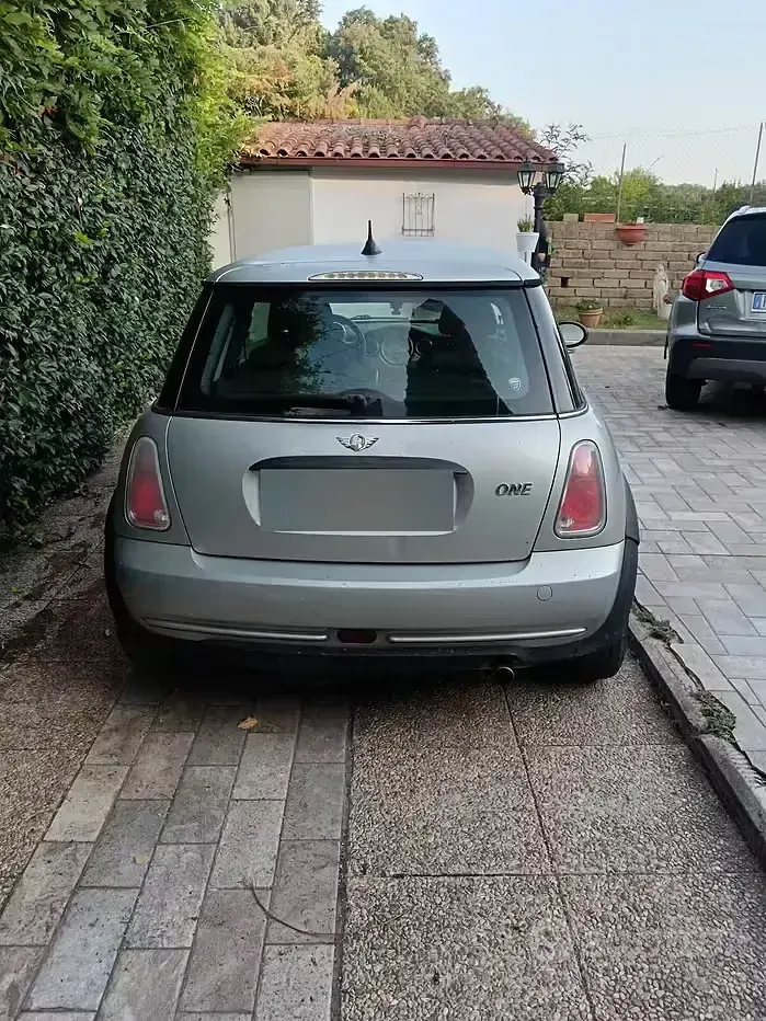 Usata Mini ONE 90 CV (66 kW) 2006 Grigio Utilitaria
