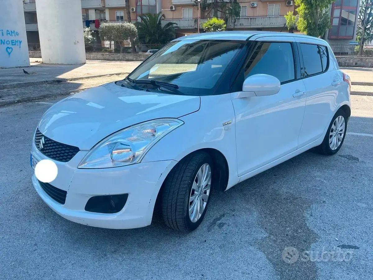 Usata Suzuki Swift 75 CV (55 kW) 2013 Bianco Utilitaria