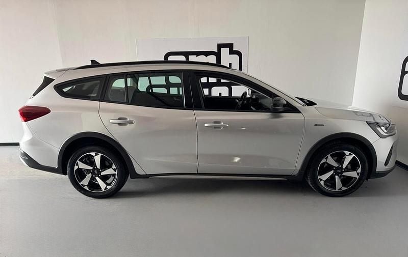 Usata Ford Focus Active 115 CV (84 kW) 2023 Argento Station wagon