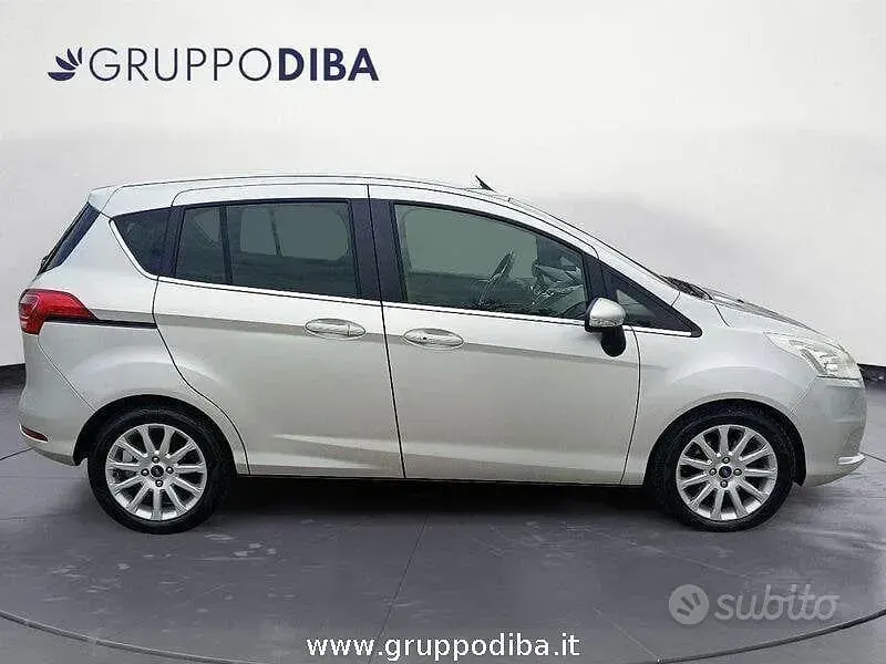 Usata Ford B-MAX Business Edition 95 CV (69 kW) 2014 Grigio Monovolume