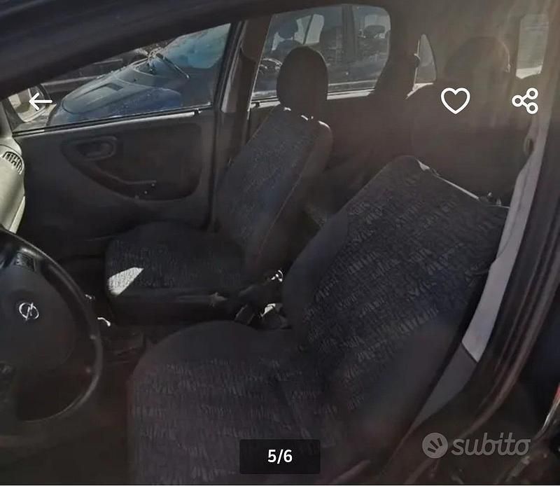 Usata Opel Corsa 75 CV (55 kW) 2001 Blu Utilitaria