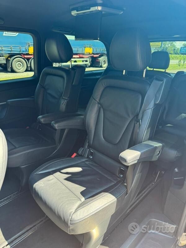 Usata Mercedes V250 Premium 190 CV (139 kW) 2021 Nero Monovolume