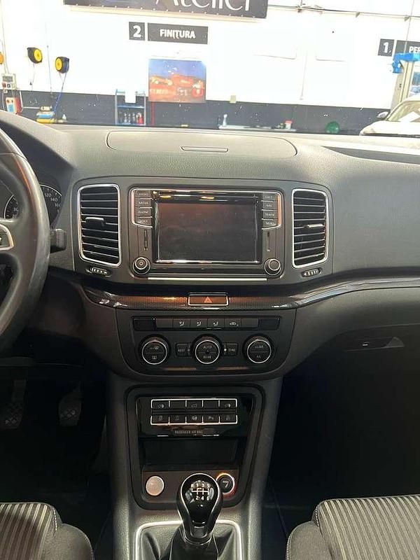 Usata Seat Alhambra 4Drive 150 CV (110 kW) 2015 Blu/azzurro Monovolume