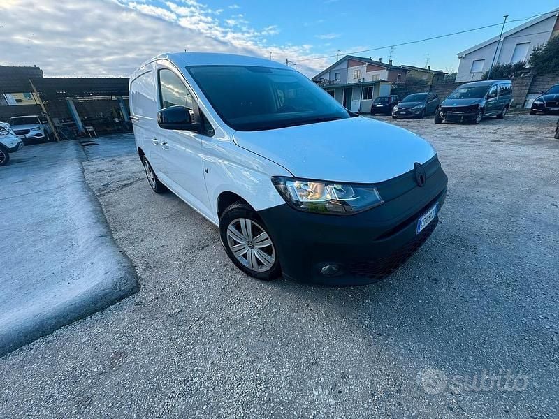 Usata 2020 VW Caddy Monovolume | 13.790 € (Super prezzo) - Immagine 1/4
