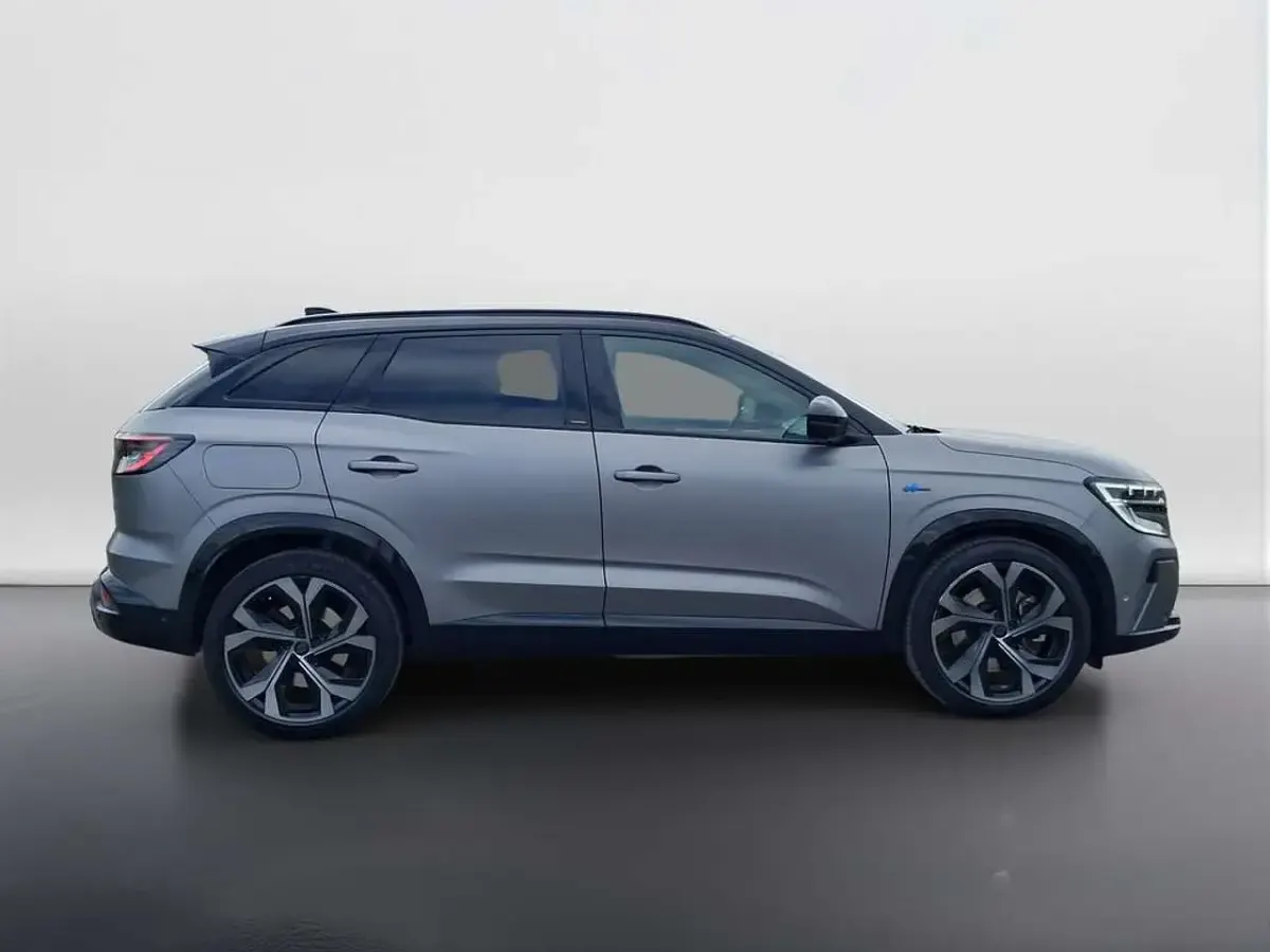 Usata Renault Austral Techno Esprit Alpine 199 CV (146 kW) 2023 Grigio SUV